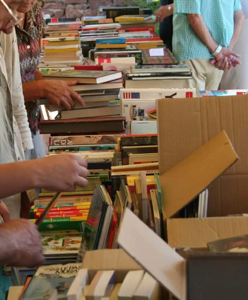 book tables flea market